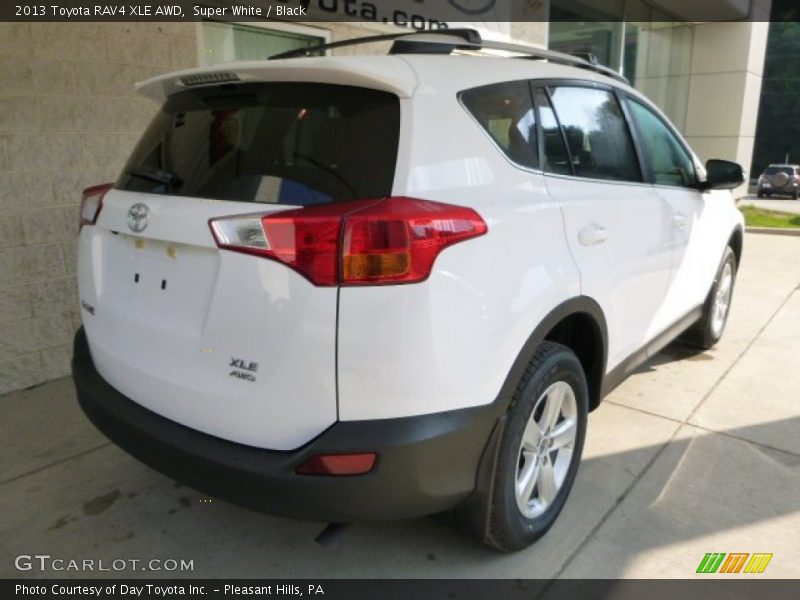 Super White / Black 2013 Toyota RAV4 XLE AWD