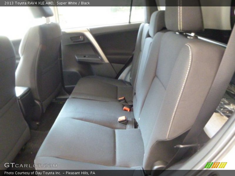 Super White / Black 2013 Toyota RAV4 XLE AWD