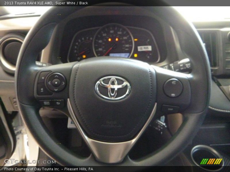 Super White / Black 2013 Toyota RAV4 XLE AWD