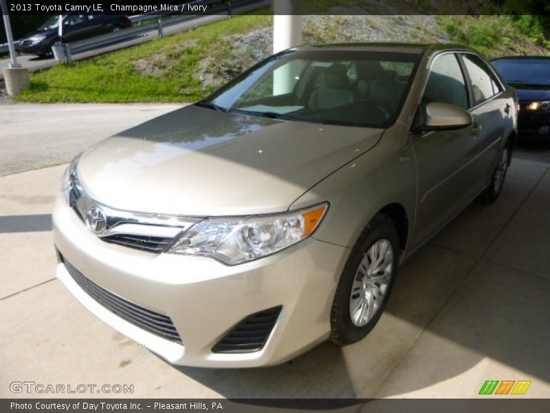Champagne Mica / Ivory 2013 Toyota Camry LE