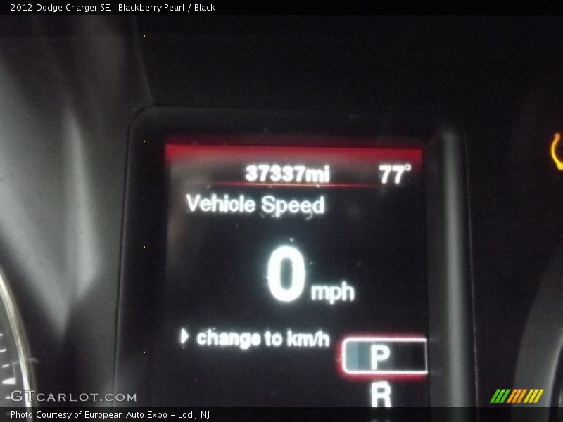 Blackberry Pearl / Black 2012 Dodge Charger SE