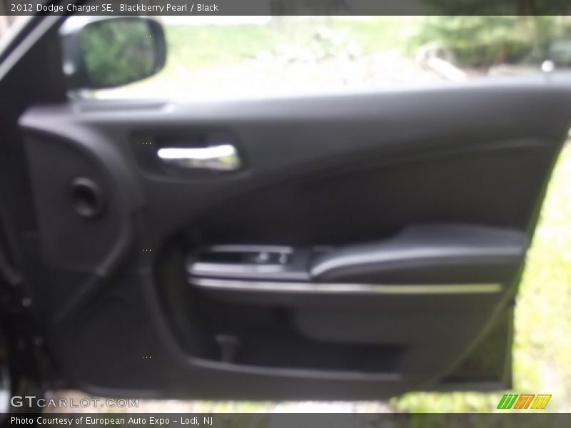 Blackberry Pearl / Black 2012 Dodge Charger SE