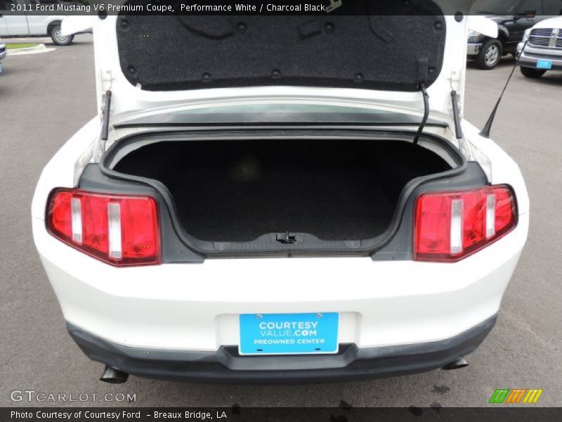 Performance White / Charcoal Black 2011 Ford Mustang V6 Premium Coupe