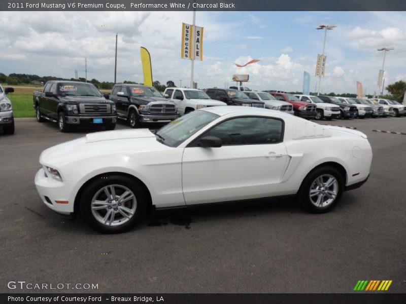 Performance White / Charcoal Black 2011 Ford Mustang V6 Premium Coupe
