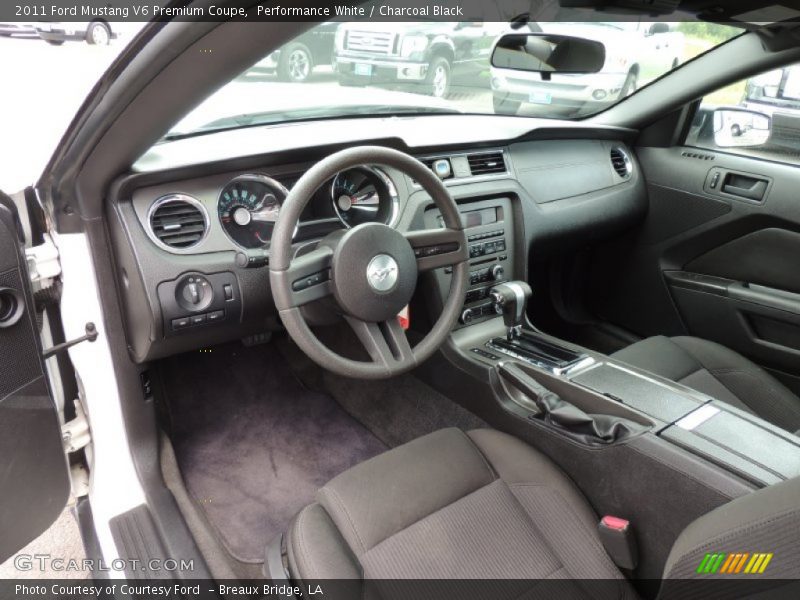 Performance White / Charcoal Black 2011 Ford Mustang V6 Premium Coupe