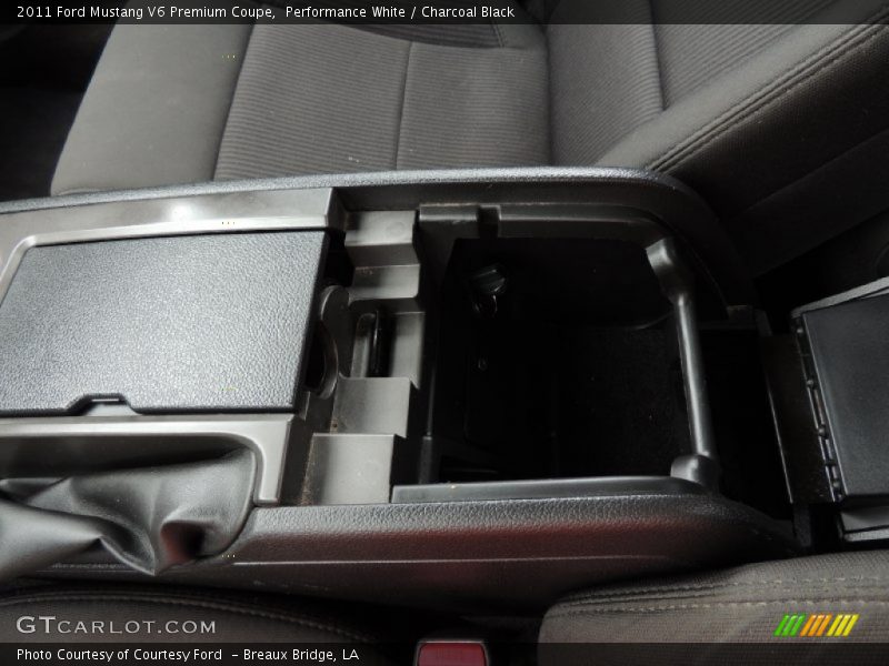 Performance White / Charcoal Black 2011 Ford Mustang V6 Premium Coupe