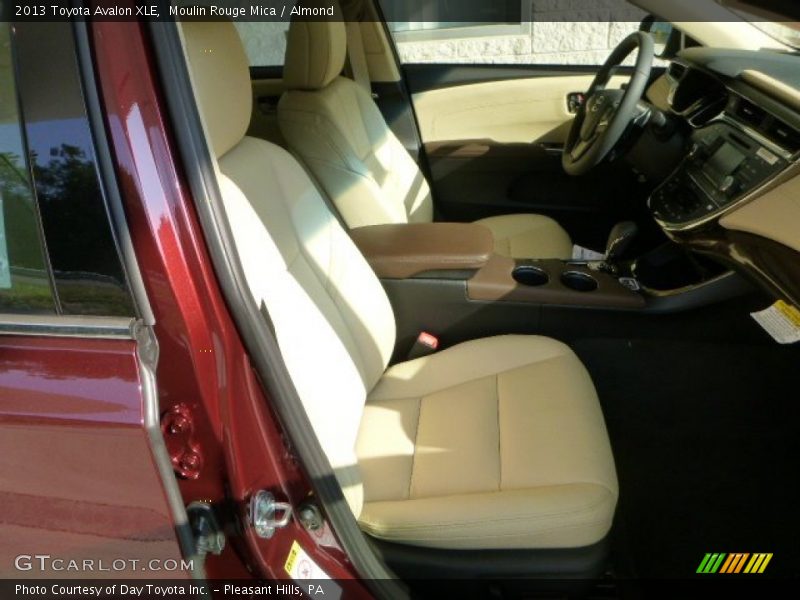 Moulin Rouge Mica / Almond 2013 Toyota Avalon XLE