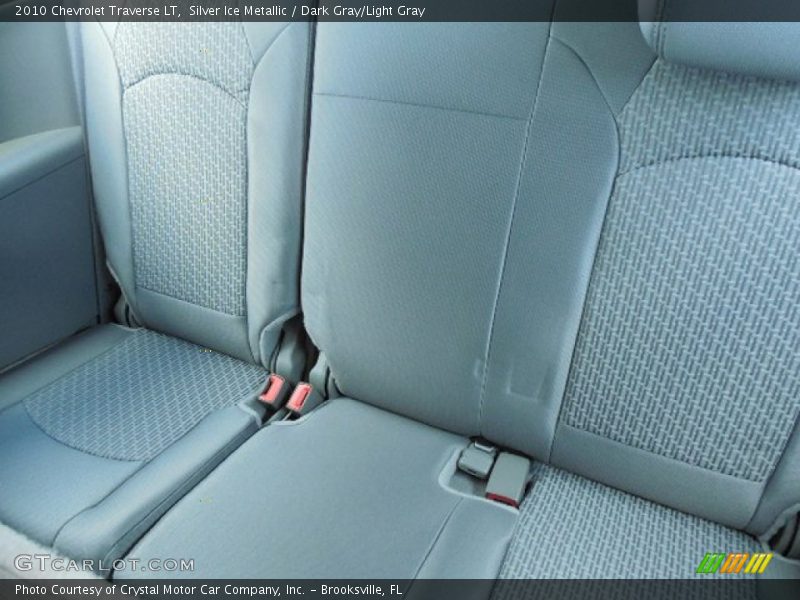 Silver Ice Metallic / Dark Gray/Light Gray 2010 Chevrolet Traverse LT