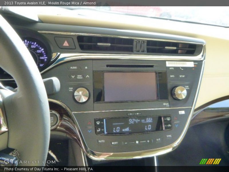 Moulin Rouge Mica / Almond 2013 Toyota Avalon XLE