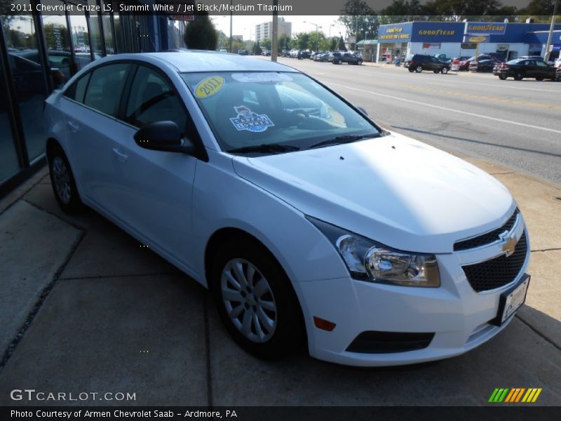 Summit White / Jet Black/Medium Titanium 2011 Chevrolet Cruze LS