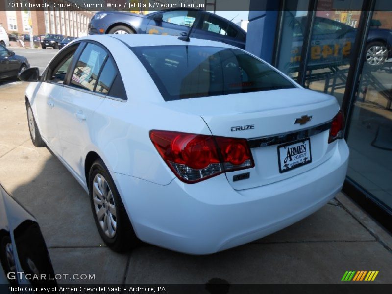 Summit White / Jet Black/Medium Titanium 2011 Chevrolet Cruze LS