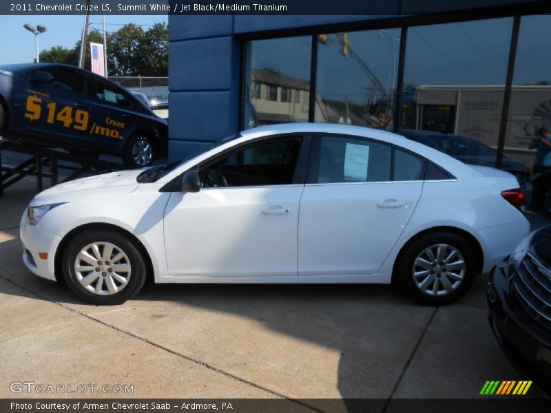 Summit White / Jet Black/Medium Titanium 2011 Chevrolet Cruze LS