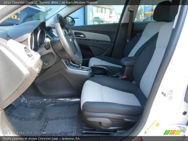 Summit White / Jet Black/Medium Titanium 2011 Chevrolet Cruze LS