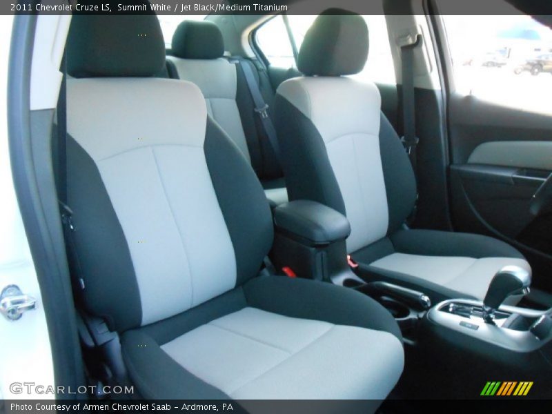 Summit White / Jet Black/Medium Titanium 2011 Chevrolet Cruze LS