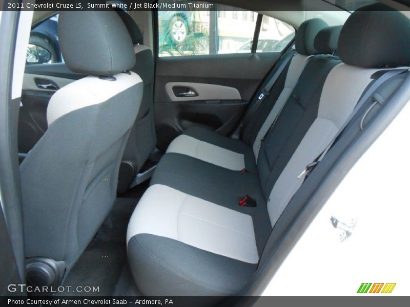 Summit White / Jet Black/Medium Titanium 2011 Chevrolet Cruze LS