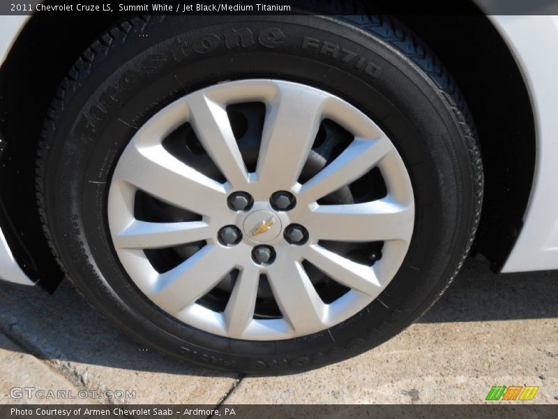 Summit White / Jet Black/Medium Titanium 2011 Chevrolet Cruze LS
