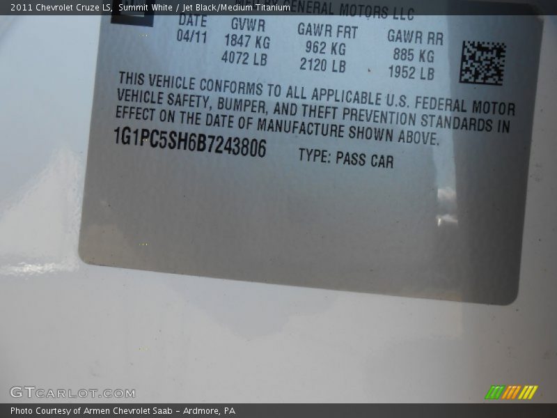 Summit White / Jet Black/Medium Titanium 2011 Chevrolet Cruze LS