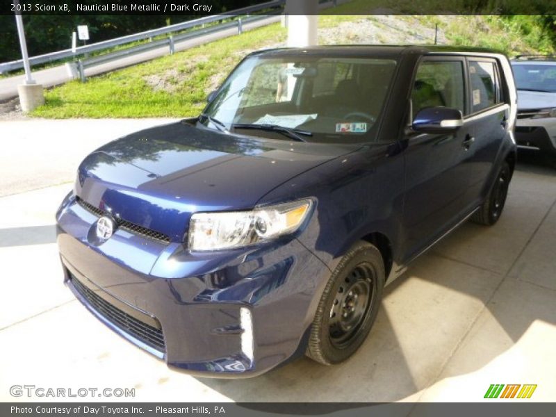 Front 3/4 View of 2013 xB 