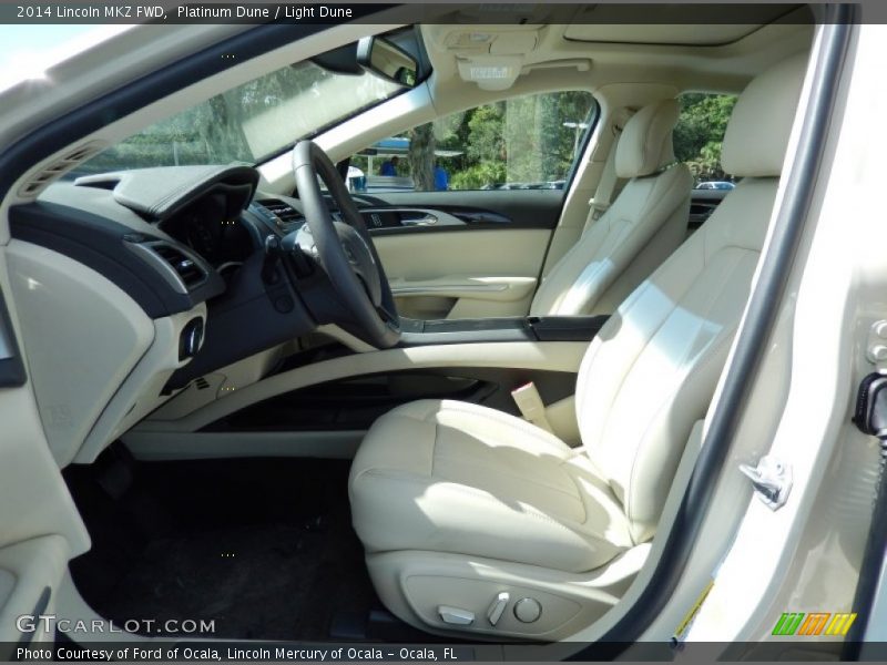 Front Seat of 2014 MKZ FWD