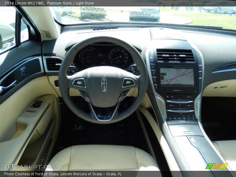 Dashboard of 2014 MKZ FWD