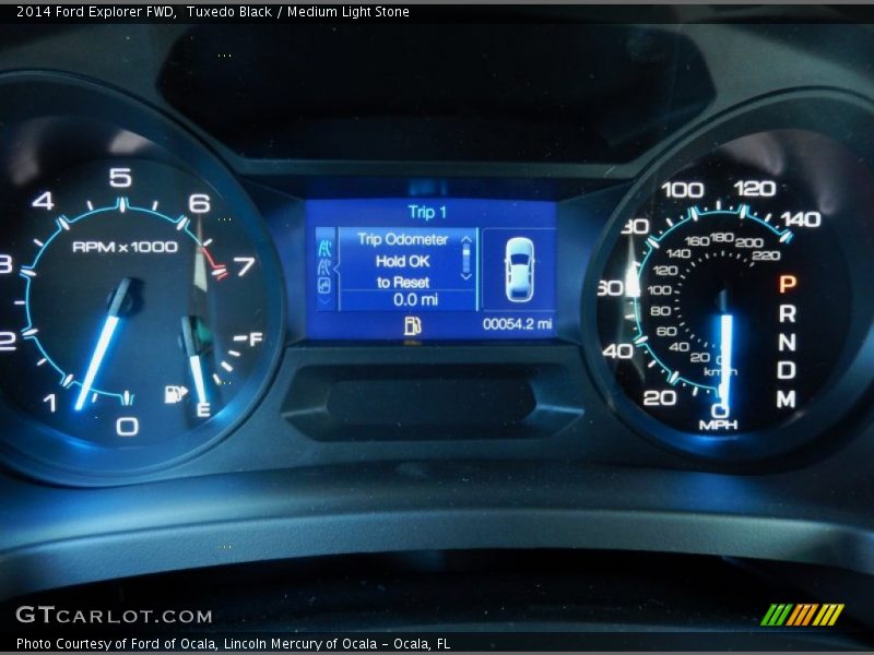 Tuxedo Black / Medium Light Stone 2014 Ford Explorer FWD