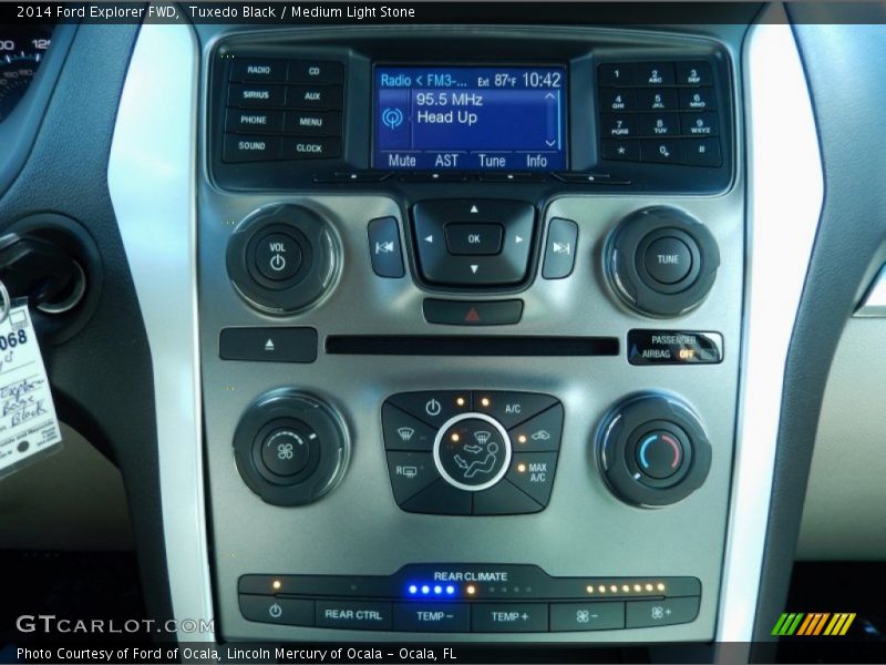 Tuxedo Black / Medium Light Stone 2014 Ford Explorer FWD