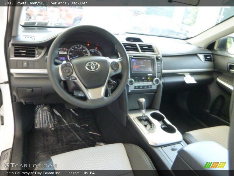 Super White / Black/Ash 2013 Toyota Camry SE