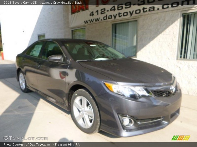 Magnetic Gray Metallic / Black 2013 Toyota Camry SE