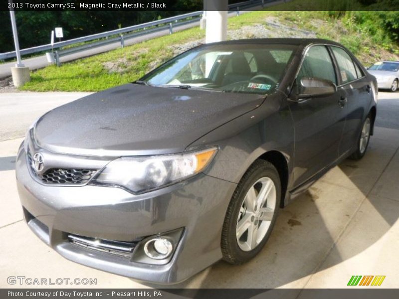 Magnetic Gray Metallic / Black 2013 Toyota Camry SE