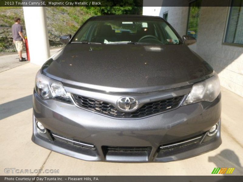 Magnetic Gray Metallic / Black 2013 Toyota Camry SE