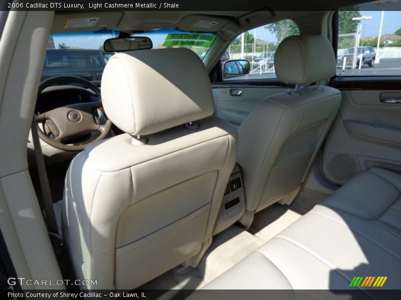 Light Cashmere Metallic / Shale 2006 Cadillac DTS Luxury