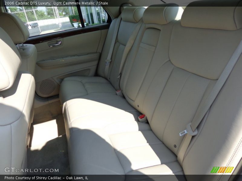 Light Cashmere Metallic / Shale 2006 Cadillac DTS Luxury