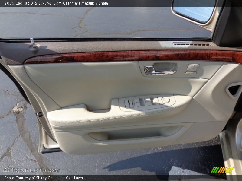 Light Cashmere Metallic / Shale 2006 Cadillac DTS Luxury
