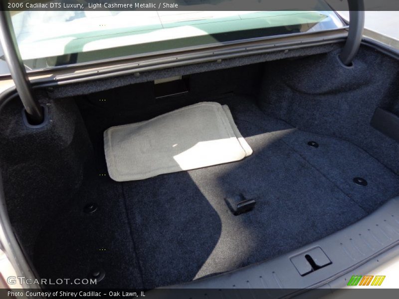 Light Cashmere Metallic / Shale 2006 Cadillac DTS Luxury