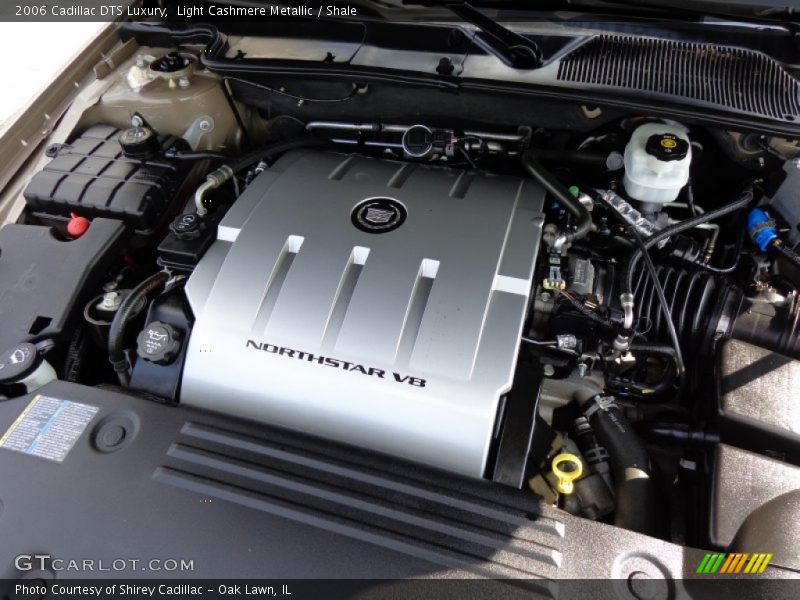 Light Cashmere Metallic / Shale 2006 Cadillac DTS Luxury