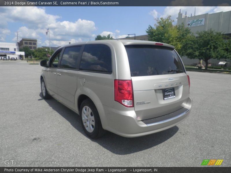 Cashmere Pearl / Black/Sandstorm 2014 Dodge Grand Caravan SE