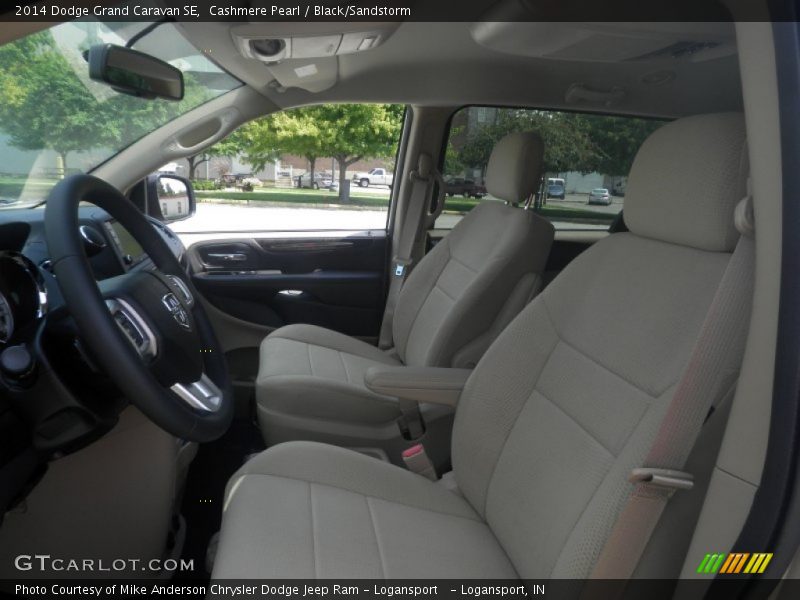 Front Seat of 2014 Grand Caravan SE