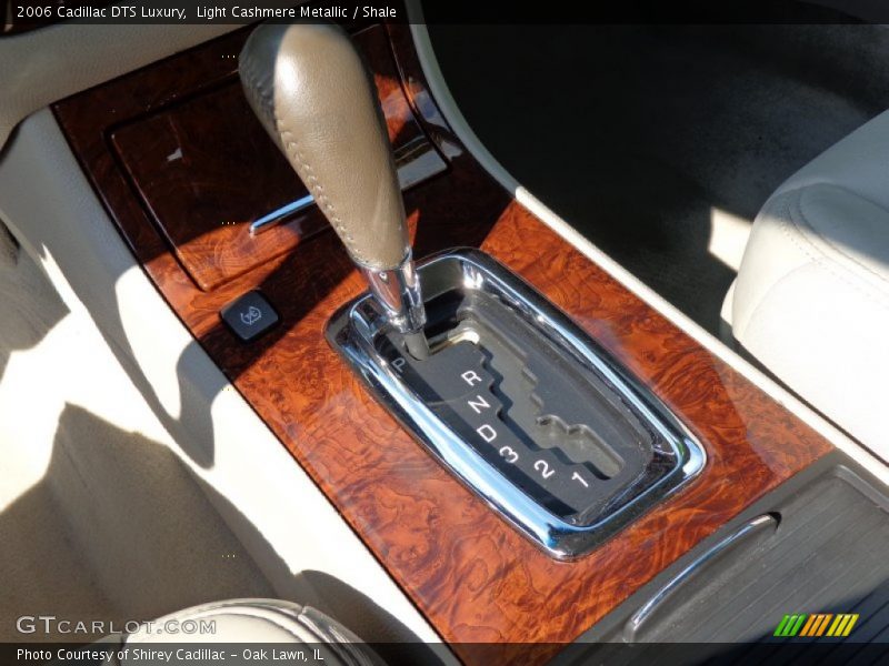 Light Cashmere Metallic / Shale 2006 Cadillac DTS Luxury