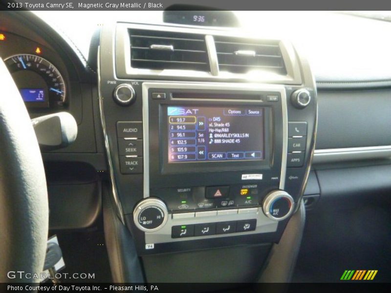 Magnetic Gray Metallic / Black 2013 Toyota Camry SE