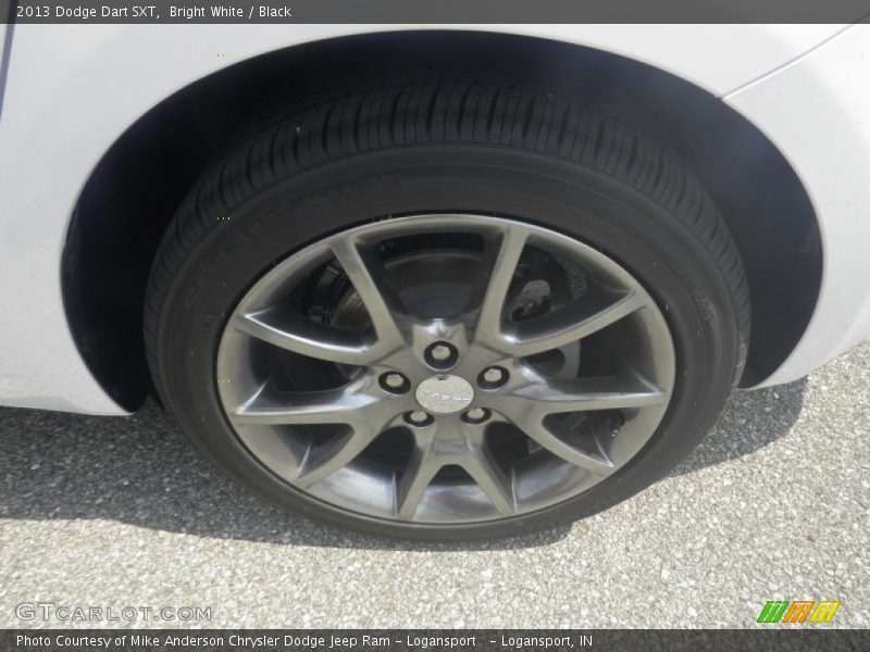 Bright White / Black 2013 Dodge Dart SXT