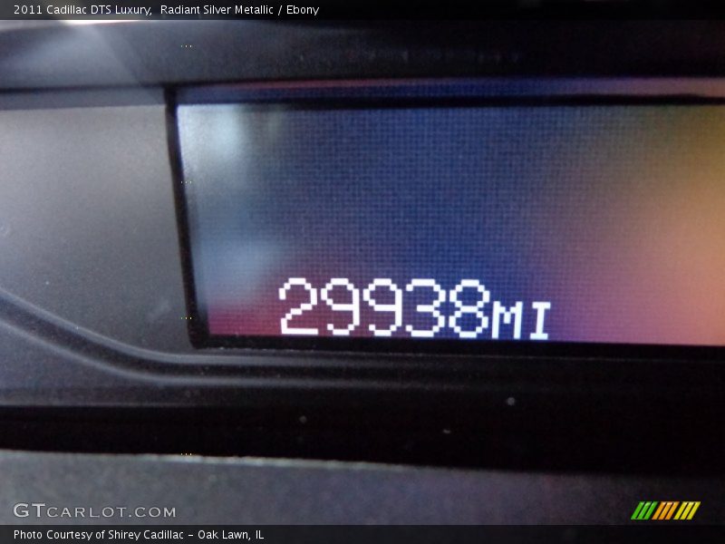 Radiant Silver Metallic / Ebony 2011 Cadillac DTS Luxury