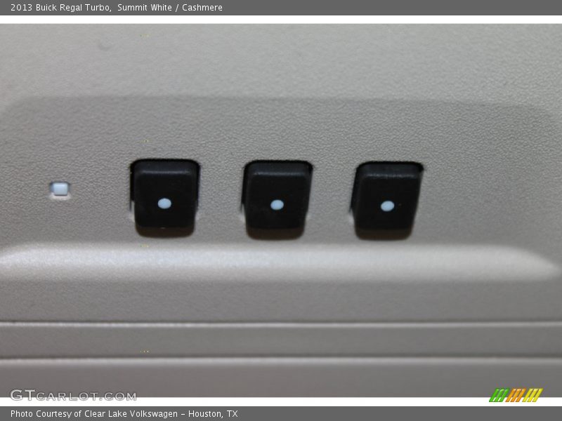 Summit White / Cashmere 2013 Buick Regal Turbo