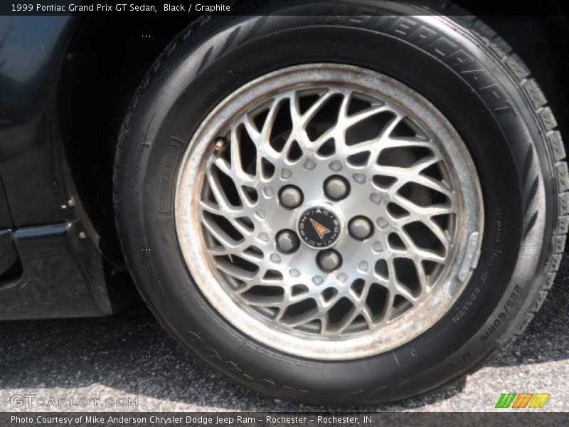 Black / Graphite 1999 Pontiac Grand Prix GT Sedan