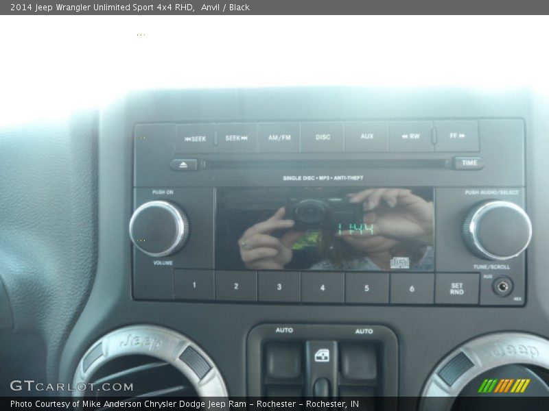 Anvil / Black 2014 Jeep Wrangler Unlimited Sport 4x4 RHD