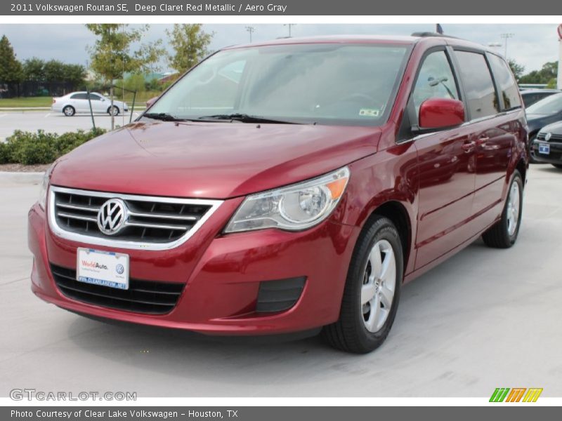 Deep Claret Red Metallic / Aero Gray 2011 Volkswagen Routan SE