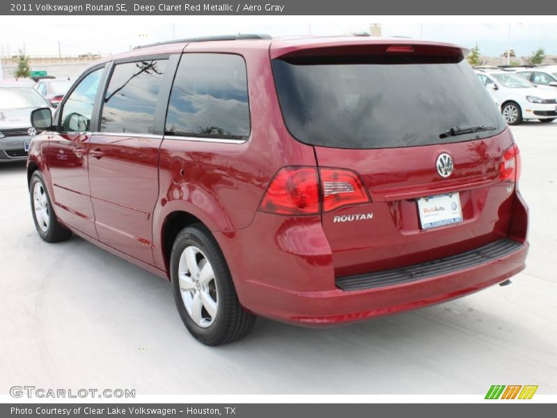 Deep Claret Red Metallic / Aero Gray 2011 Volkswagen Routan SE