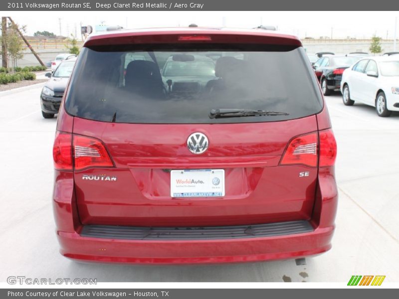 Deep Claret Red Metallic / Aero Gray 2011 Volkswagen Routan SE