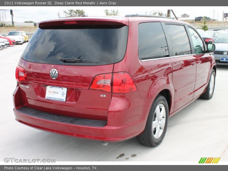 Deep Claret Red Metallic / Aero Gray 2011 Volkswagen Routan SE