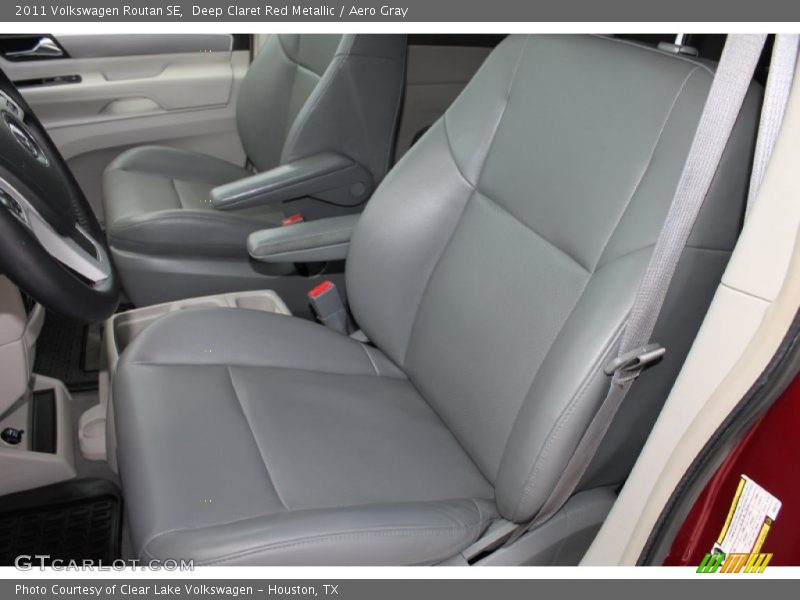 Deep Claret Red Metallic / Aero Gray 2011 Volkswagen Routan SE