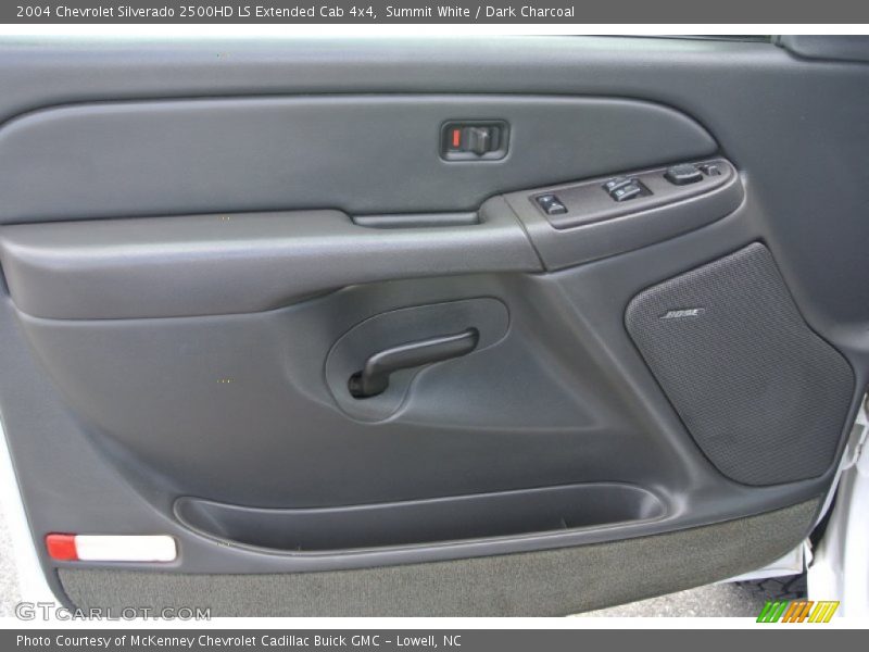 Summit White / Dark Charcoal 2004 Chevrolet Silverado 2500HD LS Extended Cab 4x4